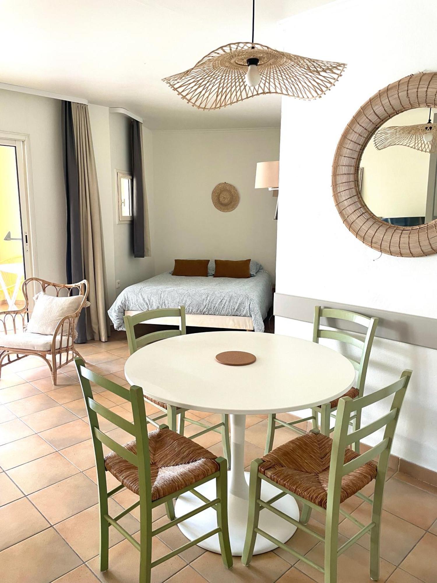 Appartement Golf De Pont Royal Mallemort Exterior foto